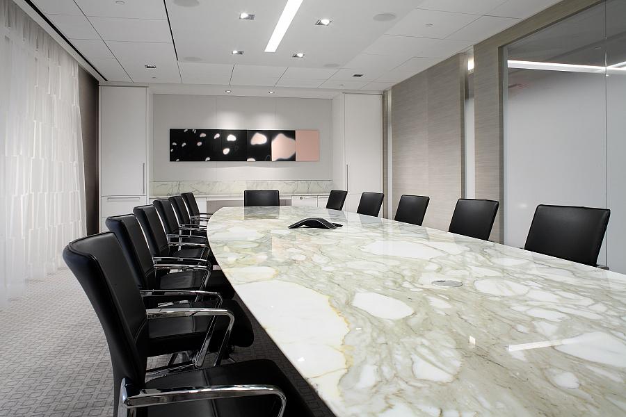 стол из слэба мрамора